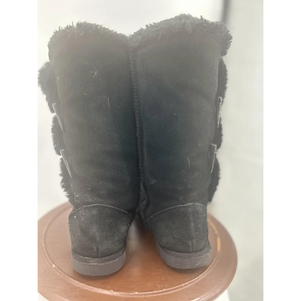 Winter Boots Size 7 Black Faux Fur Lined Suede Toggle Mid Calf Snow Warm